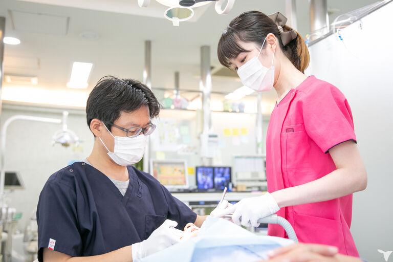 駅チカ4分｜医療法人真摯会 クローバー歯科クリニック 豊中本町院の歯科助手求人の画像（3枚目）