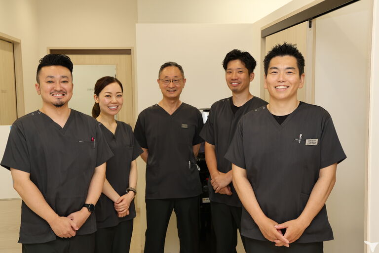 医)真摯会　クローバー歯科クリニック（梅田・京橋・なんば・心斎橋・天王寺・吹田・高槻・茨木・豊中・神戸・西宮）の歯科医師求人の画像（4枚目）