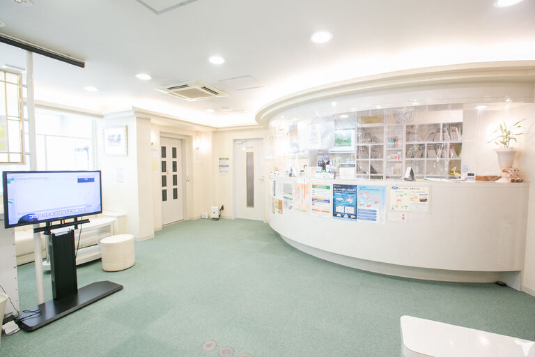 駅チカ4分｜医療法人真摯会 クローバー歯科クリニック 豊中本町院の歯科衛生士求人の画像（3枚目）