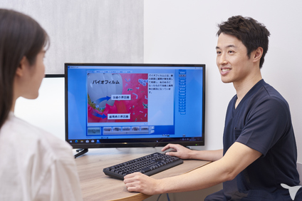 院長の小野真嵩