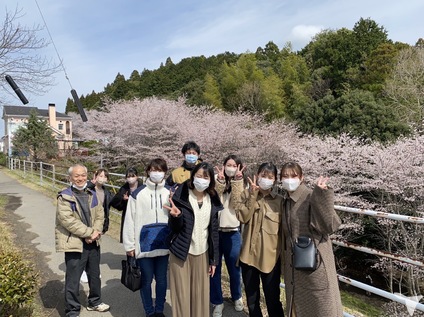 スタッフでお花見
