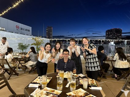 不定期に食事会してます！