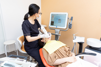 iTeroでスキャニング