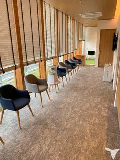 開放感のある待合室