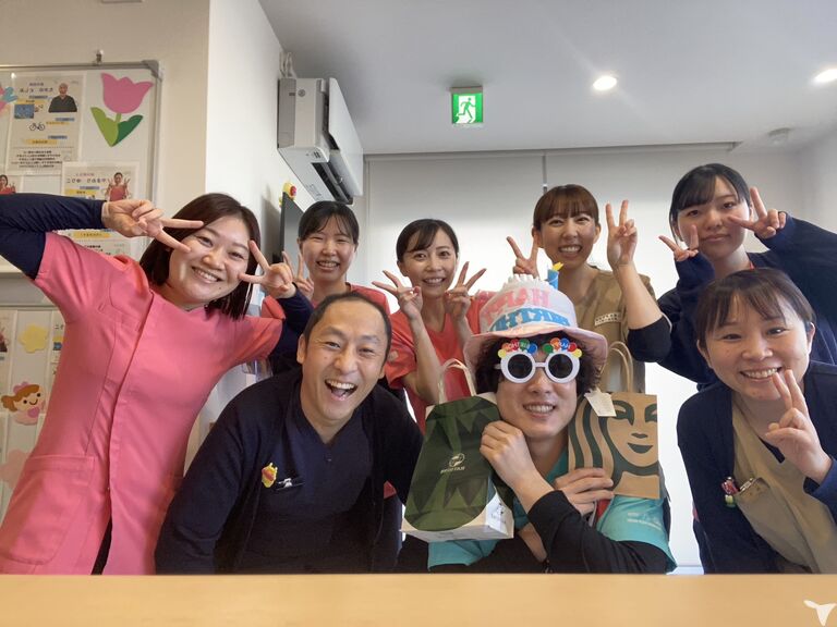 明るく楽しい職場です！