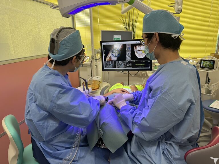 インプラントオペ