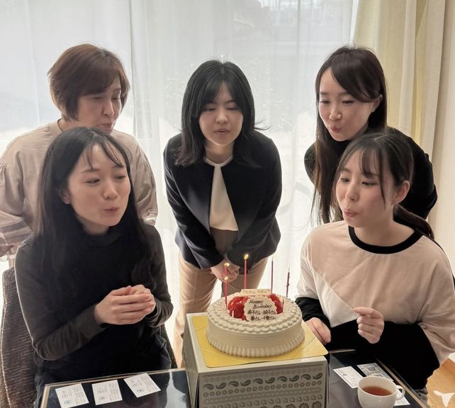 ケーキを囲む会