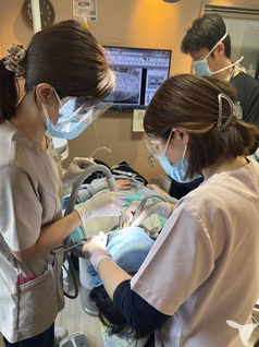 インプラントオペ風景