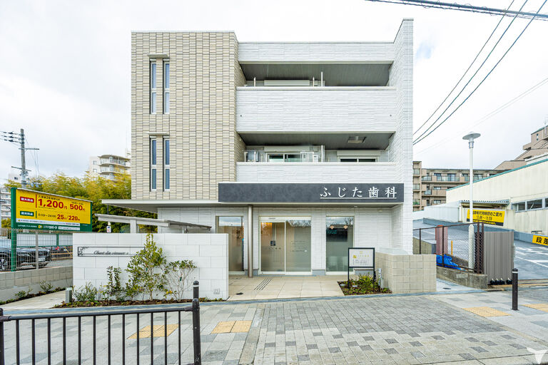 新築マンションの１階