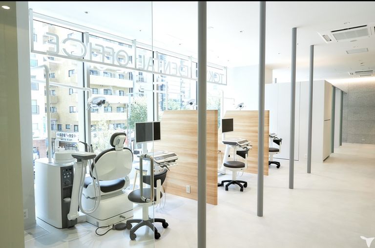 TOKYO DENTAL OFFICE西新宿の受付求人の画像（3枚目）