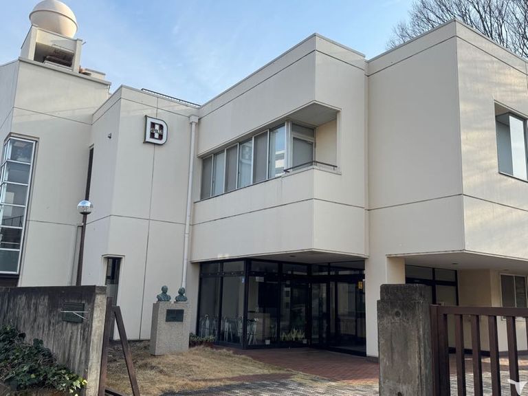 伝統ある学校です