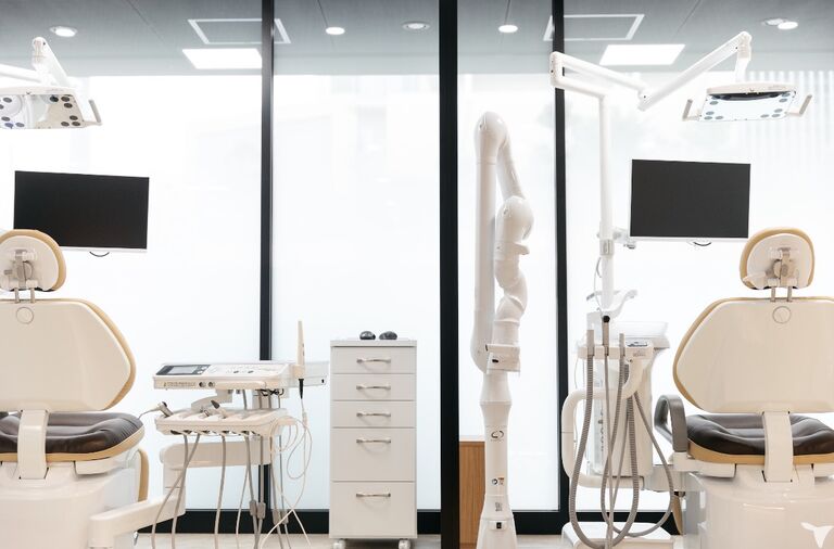 MK DENTAL CLINIC 向ヶ丘遊園の歯科助手求人の画像（3枚目）