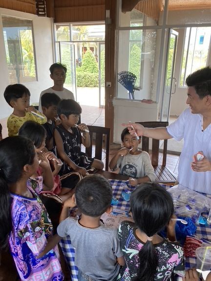 カンボジアでボランティア