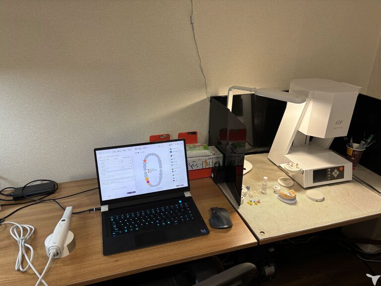 エミウム 技工センターの歯科技工士求人の画像（2枚目）