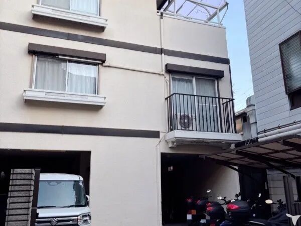 事務所は3階建！