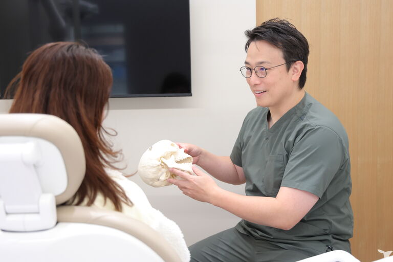 口腔外科専門医の資格あり
