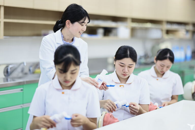 学校法人鈴木学園