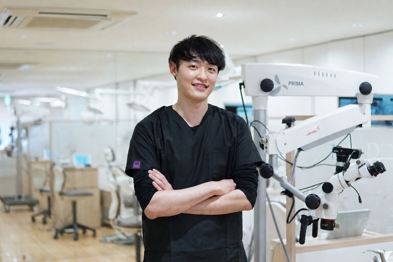 院長　粕谷　凌