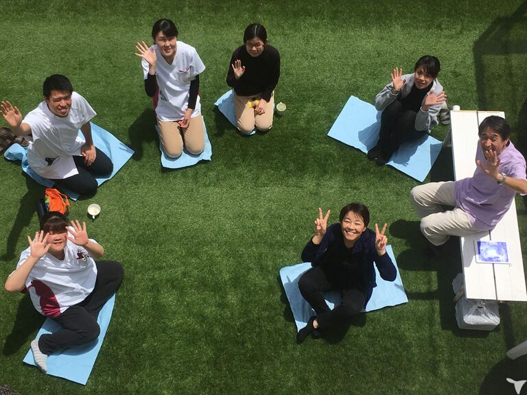 院内食事会＠診療所中庭