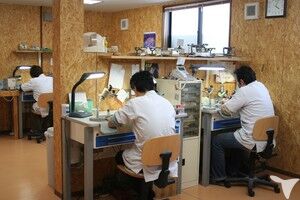 技工室内