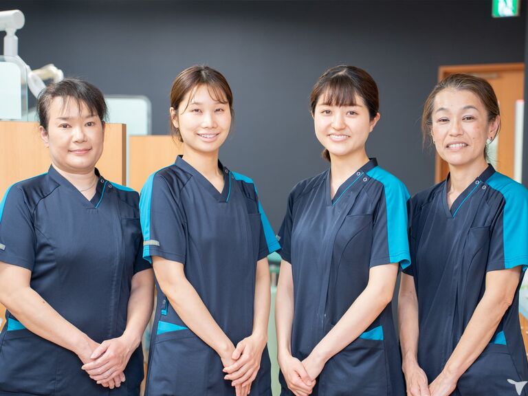 優しい先輩スタッフ