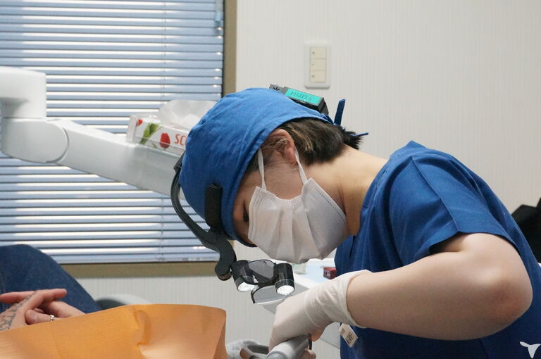 女性歯科医師も活躍中
